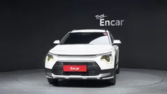 2022 Kia Niro Prestige, белый — фото 3