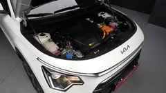 2022 Kia Niro Prestige, белый — фото 6