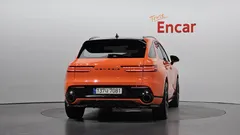 2023 Genesis GV70 3.5T Gasoline AWD, оранжевый — фото 4