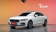 2023 Volvo S90 B5 Ultimate Bright, белый — фото 1