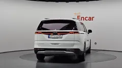 2023 Kia Carnival Gasoline 9-Seater Prestige, белый — фото 4