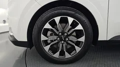 2023 Kia Carnival Gasoline 9-Seater Prestige, белый — фото 5