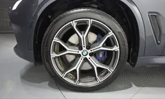 2022 BMW X5 xDrive 30d M Sport, серый — фото 5