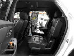 2023 Chevrolet Traverse 3.6 AWD Redline, белый — фото 15