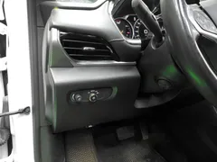 2023 Chevrolet Traverse 3.6 AWD Redline, белый — фото 20