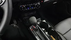 2024 Chevrolet Trax 1.2 ACTIV, чёрный — фото 9