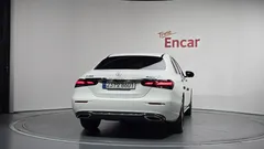 2022 Mercedes-Benz E-Class E350 4MATIC Avantgarde, белый — фото 4