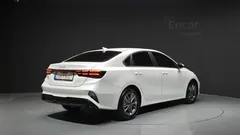 2023 Kia K3 1.6, белый — фото 2