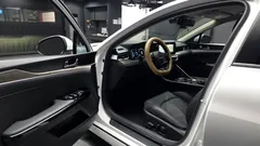 2022 Kia K5 1.6 Turbo, белый — фото 10