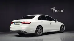 2022 Mercedes-Benz E-Class E350 4MATIC Avantgarde, белый — фото 2