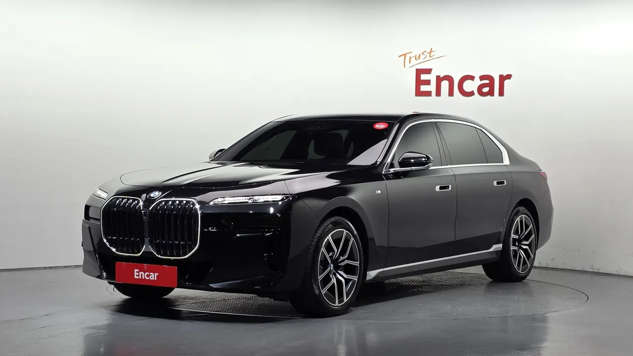2023 BMW 7-Series 740i sDrive M Sport