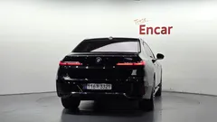2023 BMW 7-Series 740i sDrive M Sport, чёрный — фото 4