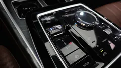 2023 BMW 7-Series 740i sDrive M Sport, чёрный — фото 9