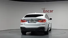 2023 BMW Gran Turismo 630i xDrive M Sport, белый — фото 4