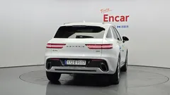 2023 Genesis GV70 2.5T Gasoline AWD, белый — фото 4
