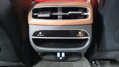 2023 Genesis GV70 2.5T Gasoline AWD, белый — фото 19