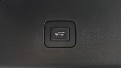 2024 Chevrolet Trax 1.2 RS, красный — фото 18