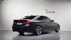 2022 BMW 5-Series 520i M Sport, серый — фото 2