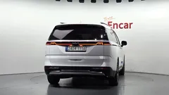 2023 Kia Carnival Diesel 9-Seater Signature, белый — фото 4
