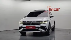 2023 Volkswagen Tiguan 2.0 TSI Prestige, белый — фото 3