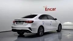 2022 Kia K3 1.6, белый — фото 2