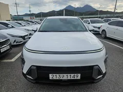 2023 Hyundai Kona Gasoline 1.6 Turbo 2WD, белый — фото 3