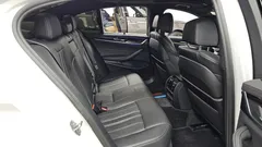 2022 BMW 5-Series 520i M Sport, белый — фото 12
