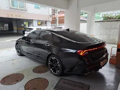 2023 Kia K5 Signature, чёрный — фото 5