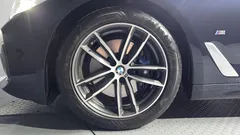 2023 BMW 5-Series 520i M Sport, синий — фото 5