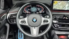 2023 BMW 5-Series 520i M Sport, синий — фото 18