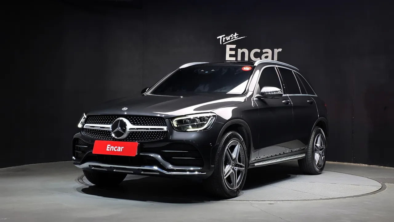 2022 Mercedes-Benz GLC-Class GLC300e 4MATIC
