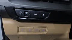 2023 Kia Carnival Diesel 9-Seater Signature, белый — фото 17