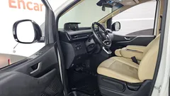 2023 Hyundai Staria Tourer 11-Seater, белый — фото 10