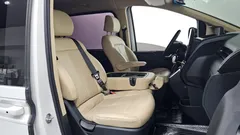 2023 Hyundai Staria Tourer 11-Seater, белый — фото 11