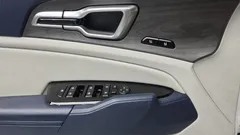 2023 Kia Sportage Gasoline 1.6 Turbo 2WD, белый — фото 12
