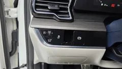 2023 Kia Sportage Gasoline 1.6 Turbo 2WD, белый — фото 13