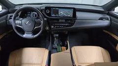 2023 Lexus ES Luxury Plus, серо-серебристый — фото 7