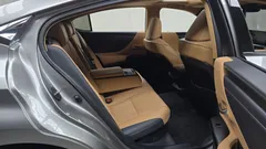 2023 Lexus ES Luxury Plus, серо-серебристый — фото 11