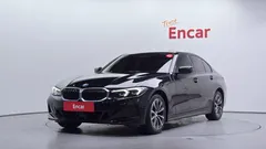 2023 BMW 3-Series 320i, чёрный — фото 1
