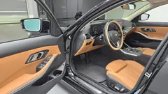 2023 BMW 3-Series 320i, чёрный — фото 10