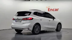 2022 BMW 2-Series 218d Luxury, белый — фото 2