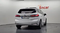 2022 BMW 2-Series 218d Luxury, белый — фото 4