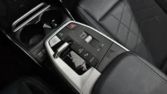 2022 BMW 2-Series 218d Luxury, белый — фото 9