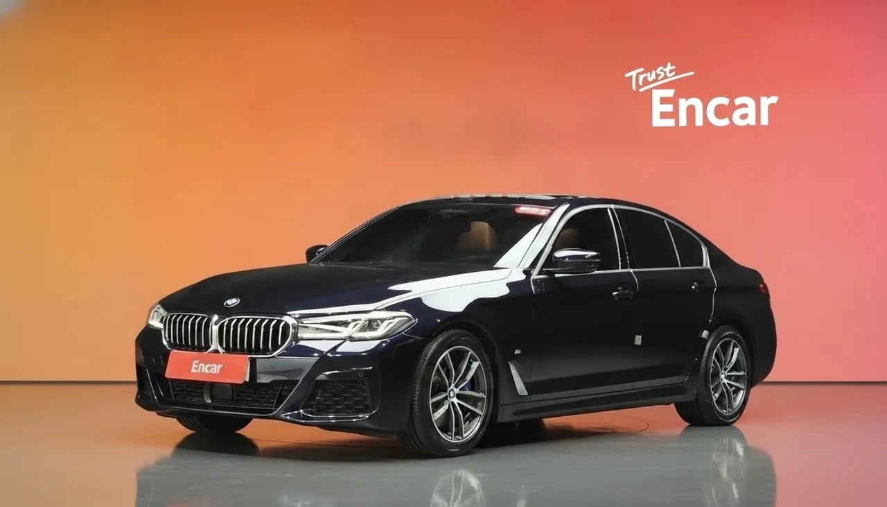 2022 BMW 5-Series 520i M Sport
