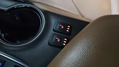 2023 Toyota Camry 2.5 LE Hybrid, коричневый — фото 17