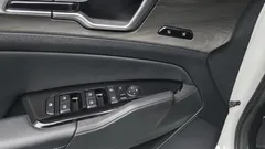 2022 Kia Sportage Gasoline 1.6 Turbo 2WD, белый — фото 11