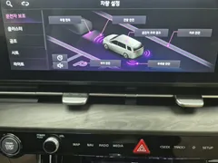 2023 Kia Carnival Diesel 9-Seater Signature, белый — фото 19