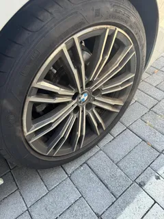 2022 BMW 3-Series 320i M Sport, белый — фото 8