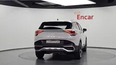 2023 Kia Sportage Gasoline 1.6 Turbo 2WD, белый — фото 4