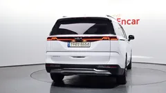 2023 Kia Carnival Diesel 9-Seater Signature, белый — фото 4